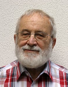 Alois Kufner, DrSc. Geboren 1934 in Pilsen (Tschechische Republik).