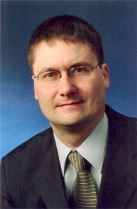 Dr. <b>Peter Hupfer</b> - Tinz-bearb-h300